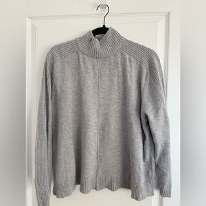 Gray Turtleneck Sweater Size M/L